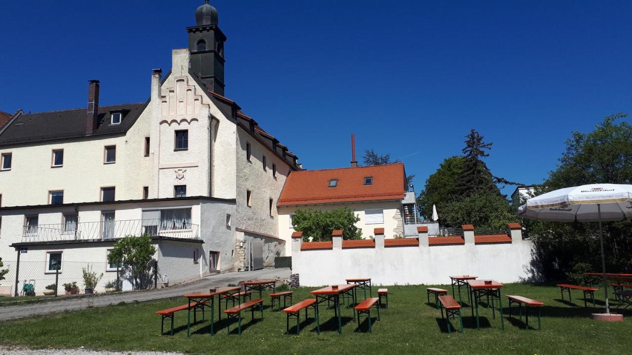 Schloss Weichs Zu Regensburg Mit 2Schlafzimmer Parkplatz Internet 75Qm Zentrum Exterior foto